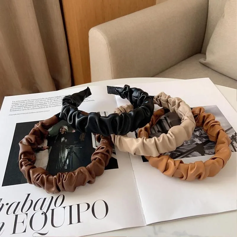 1pcs Leather Pleated Headband Folds Pattern Hair Hoop Accessories Hair Pu Hoop Ornament Exquisite For Women Leather D0J8
1pcs Leather Pleated Headband Folds Pattern Hair Hoop Accessories Hair Pu Hoop Ornament Exquisite For Women Leather D0J8