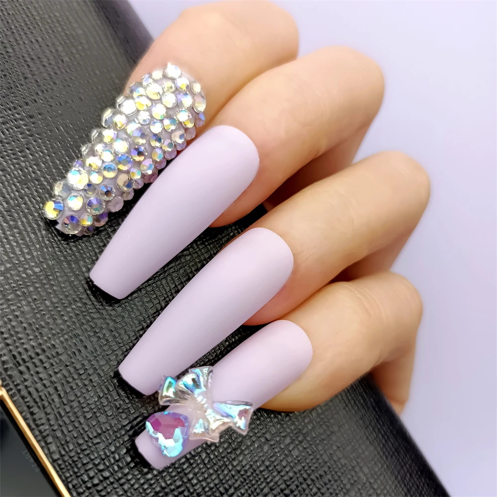 

24pcs Color of 2022 Violet Purple False Nails with Bow Tie and Heart Rhinestones Glamorous Crystal Nails Set Press On for Party