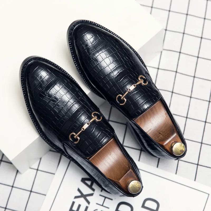 Fashion Luxurious Men's Casual Leather Shoes Oxford Party Office Business Non-slip Wear-resistant Flat Gentleman
Fashion Luxurious Men's Casual Leather Shoes Oxford Party Office Business Non-slip Wear-resistant Flat Gentleman