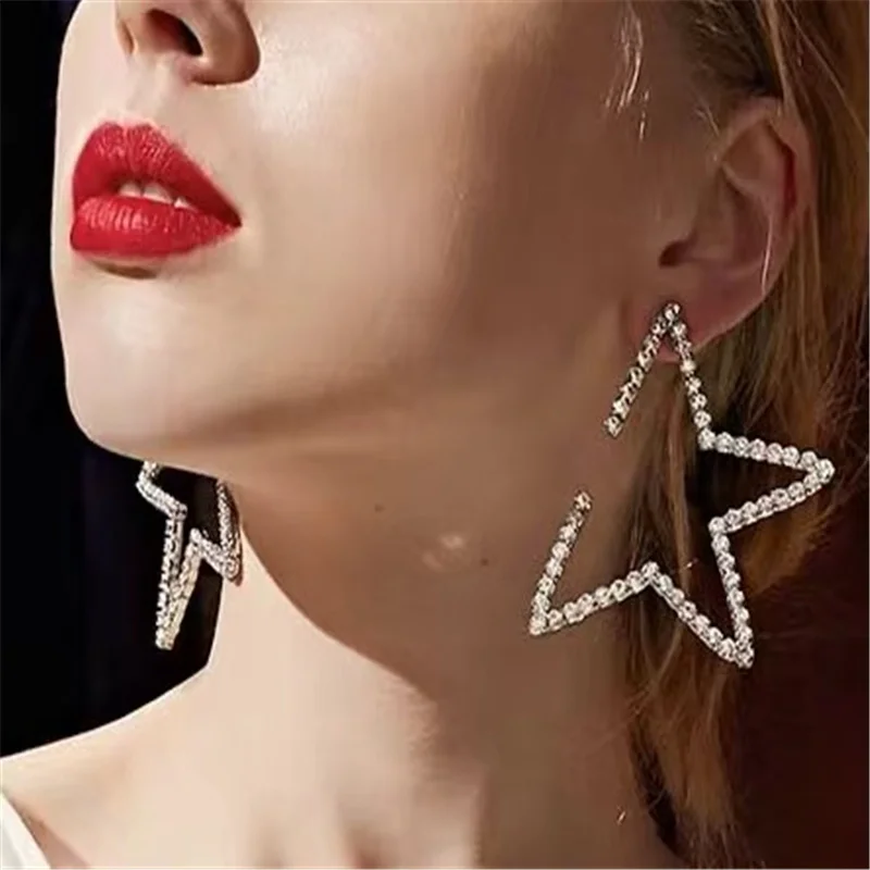 2021 popular needle Korean fashion temperament long five pointed star Pendant Earrings personality simple wild jewelry
2021 popular needle Korean fashion temperament long five pointed star Pendant Earrings personality simple wild jewelry