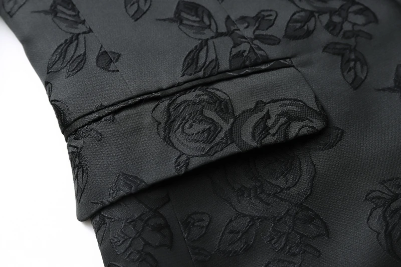 2021 autumn new Men's embroidered rose suit jacket Fashion jacquard slim fit men's suit jacket Oversize 5XL 6XL 7XL black blue
2021 autumn new Men's embroidered rose suit jacket Fashion jacquard slim fit men's suit jacket Oversize 5XL 6XL 7XL black blue