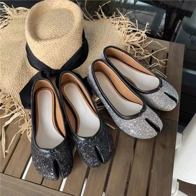 Bailamos Women Loafers Shoes 2021Summer Flats Leather Casual Toe Shoes Female Japanese Ninja Novelty Cool Hoof Design Flats Shoe
Bailamos Women Loafers Shoes 2021Summer Flats Leather Casual Toe Shoes Female Japanese Ninja Novelty Cool Hoof Design Flats Shoe