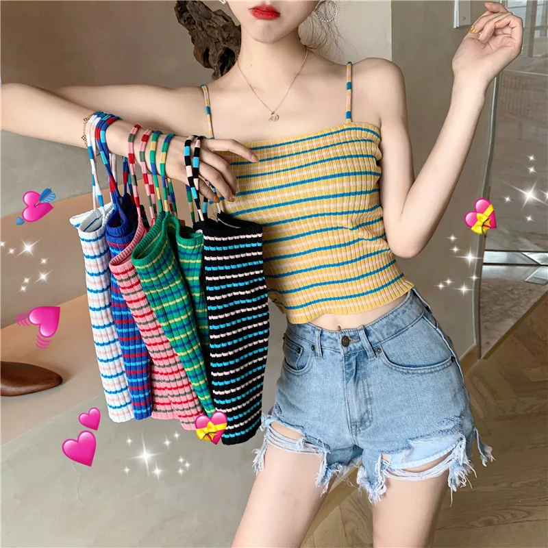 2021 scheming knit small camisole women's summer striped small fresh sexy top with a sleeveless t-shirt as the base.
2021 scheming knit small camisole women's summer striped small fresh sexy top with a sleeveless t-shirt as the base.