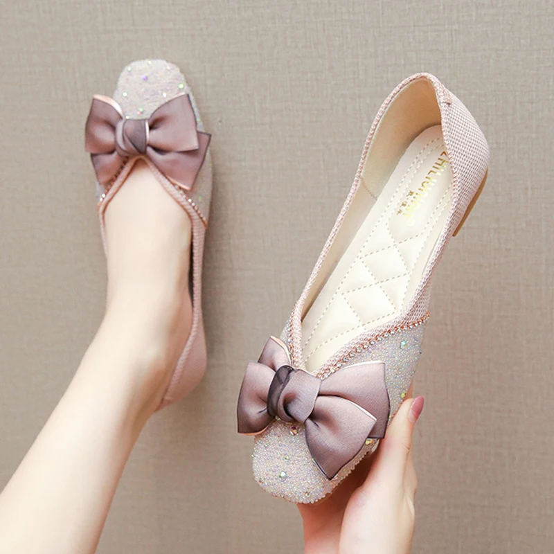 Rimocy Beautiful Bow Crystal Loafers Shoes Women Spring New Comfortable Soft Bottom Flats Woman Slip-on Pearl Bling Casual Shoes
Rimocy Beautiful Bow Crystal Loafers Shoes Women Spring New Comfortable Soft Bottom Flats Woman Slip-on Pearl Bling Casual Shoes