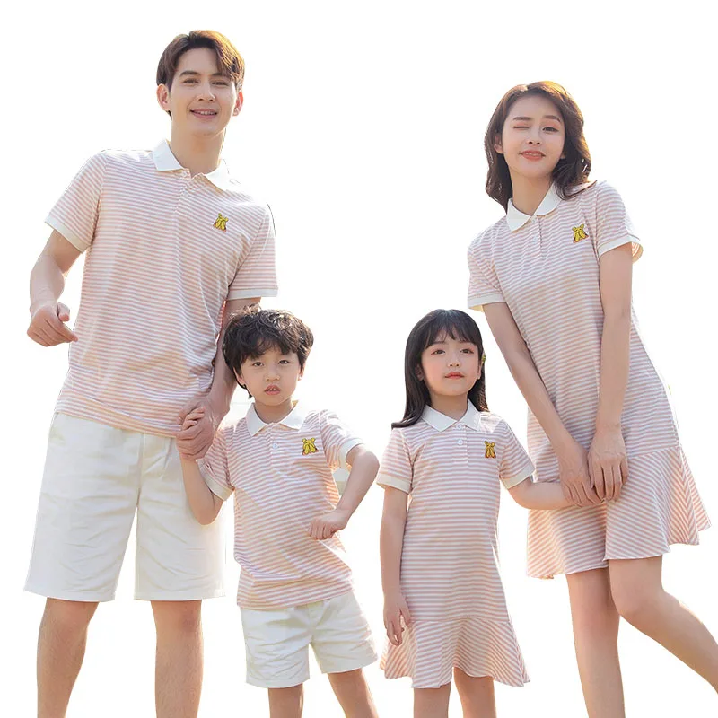 Family Matching Outfits Mother Daughter Dresses 2021 Family Clothing Summer Father Son T-Shirts Short Men Women Girl Boy Clothes
Family Matching Outfits Mother Daughter Dresses 2021 Family Clothing Summer Father Son T-Shirts Short Men Women Girl Boy Clothes