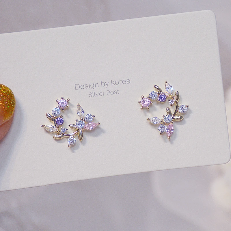 S925 Silver Needle Exquisite Flower Butterfly Women Earrings Bling Shining AAA Zircon CZ Stud Earring Wedding Jewelry Pendant 
S925 Silver Needle Exquisite Flower Butterfly Women Earrings Bling Shining AAA Zircon CZ Stud Earring Wedding Jewelry Pendant