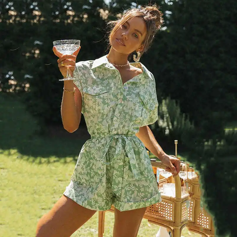 Fahion V Neck With Button Floral Print Jumpsuit Women Summer 2021 Lace Up Short Sleeve Pockets Playsuit Casual Rompers
Fahion V Neck With Button Floral Print Jumpsuit Women Summer 2021 Lace Up Short Sleeve Pockets Playsuit Casual Rompers