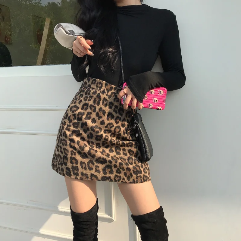 Casual Korean Women Leopard High Waist Skirt Vintage Female Empire Mini A-Line Skirts Vogue Office Lady Above Knee Skirt
Casual Korean Women Leopard High Waist Skirt Vintage Female Empire Mini A-Line Skirts Vogue Office Lady Above Knee Skirt