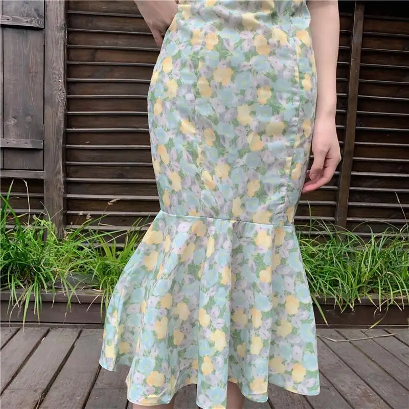 Hstar Korean Style Beach Women Trumpet V-neck Spaghetti Strap Floral Vintage Slim Sexy Lady Simple Chic Elegant Boho Vestidos
Hstar Korean Style Beach Women Trumpet V-neck Spaghetti Strap Floral Vintage Slim Sexy Lady Simple Chic Elegant Boho Vestidos
