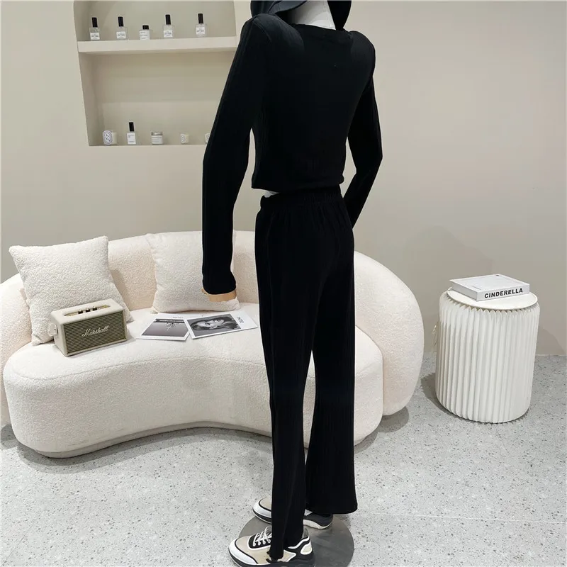 Simple fashion suit Women's Spring Summer 2021 Fashion Slim long sleeve T-shirt + casual wide leg pants two piece set
Simple fashion suit Women's Spring Summer 2021 Fashion Slim long sleeve T-shirt + casual wide leg pants two piece set