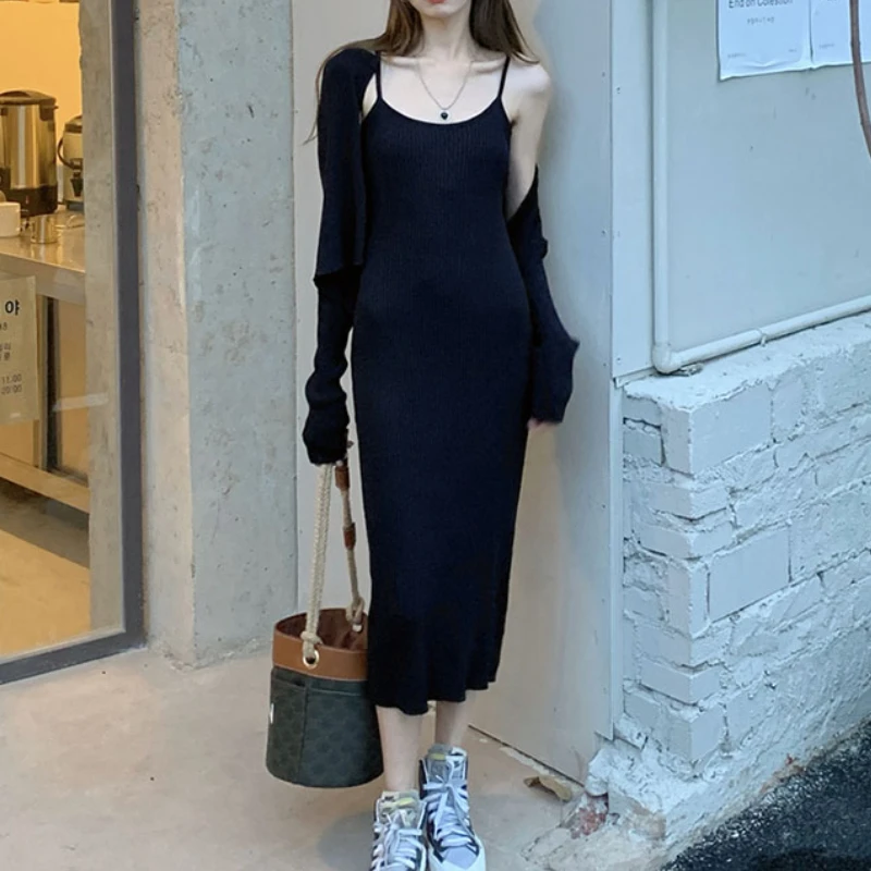 Elegant Knitted Dress Woemn 2021 Autumn Sweet Sexy Korean Party Strap Dresses High Waist Casual Faity Office Lady Midi Dresses
Elegant Knitted Dress Woemn 2021 Autumn Sweet Sexy Korean Party Strap Dresses High Waist Casual Faity Office Lady Midi Dresses