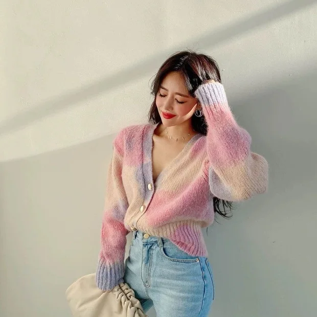 Korea New Fashion V-neck Puff Sleeve Knit Sweater Women Blended Color Single-breasted Knit Cardigans
Korea New Fashion V-neck Puff Sleeve Knit Sweater Women Blended Color Single-breasted Knit Cardigans