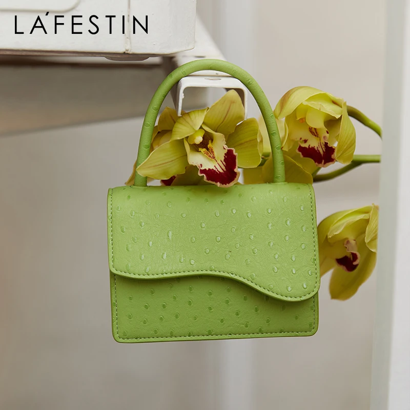 LA FESTIN 2021 New Fashion Small Handbag Niche Design Ostrich Pattern Shoulder Crossbody Bag Trend Portable Small Square Handbag
LA FESTIN 2021 New Fashion Small Handbag Niche Design Ostrich Pattern Shoulder Crossbody Bag Trend Portable Small Square Handbag