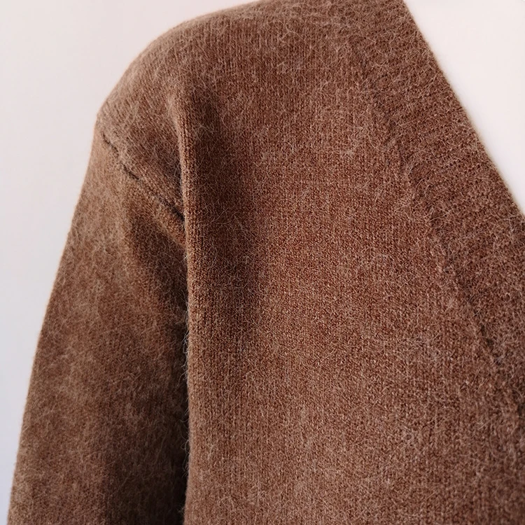 2021 New Sweater V-neck Rabbit Cashmere Stitching Cross Sweater Women Popular Fashion Clothes Backless 
2021 New Sweater V-neck Rabbit Cashmere Stitching Cross Sweater Women Popular Fashion Clothes Backless