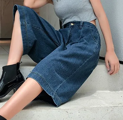 Women's Vintage Plus Size Wide Leg Denim Skirt Shorts Women Loose Casual Streetwear Straight Feminino Ladies Shorts Jeans 
Women's Vintage Plus Size Wide Leg Denim Skirt Shorts Women Loose Casual Streetwear Straight Feminino Ladies Shorts Jeans