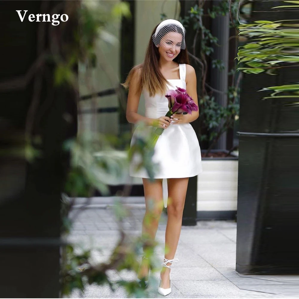 Verngo Simple Satin Short Wedding Dress Straps Tutu Ball Gown Bride Party Dress With Bowknot Back Mini Robe de maariage
Verngo Simple Satin Short Wedding Dress Straps Tutu Ball Gown Bride Party Dress With Bowknot Back Mini Robe de maariage