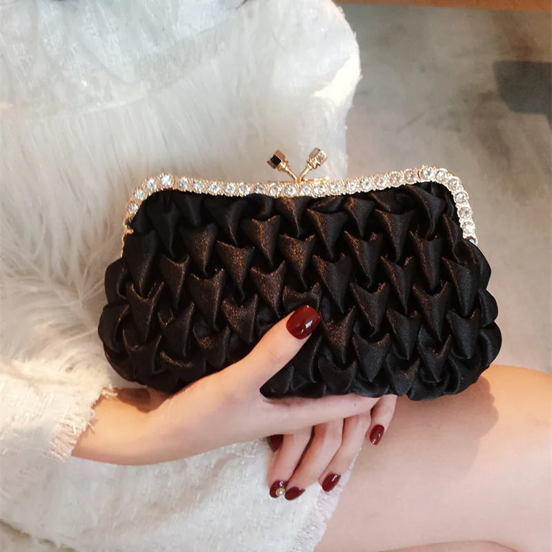 YoReAi Fashion Women Evening Bag Brand Party Banquet Glitter Satin For Ladies Wedding Clutches Handbag Banquet Shoulder Bags
YoReAi Fashion Women Evening Bag Brand Party Banquet Glitter Satin For Ladies Wedding Clutches Handbag Banquet Shoulder Bags