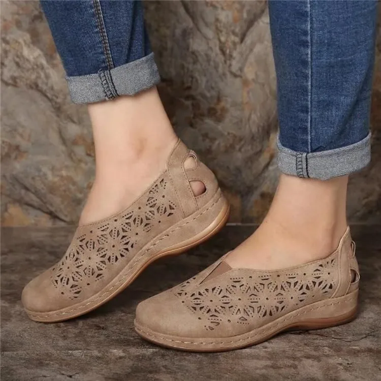 Women's shoes new thick-soled non-slip hollow sleeve ladies single shoes fashion all-match single shoes personality and durable
Women's shoes new thick-soled non-slip hollow sleeve ladies single shoes fashion all-match single shoes personality and durable