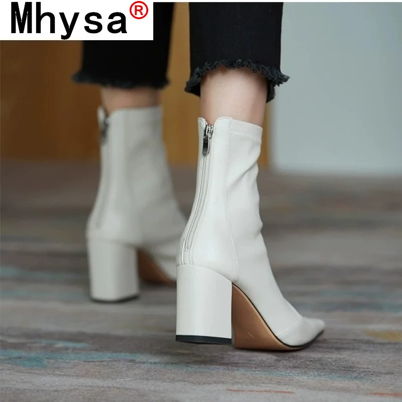 2021 New Autumn Women Boots Leather Women High Heel Fashion Platform Leather Boots Thick Heel Back Zipper Women Ankle Boots
2021 New Autumn Women Boots Leather Women High Heel Fashion Platform Leather Boots Thick Heel Back Zipper Women Ankle Boots
