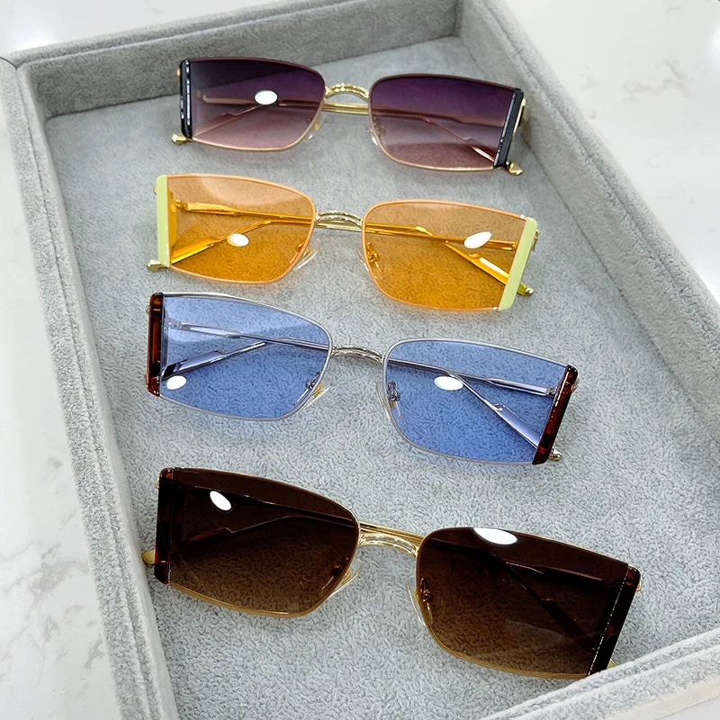 Women's Sunglasses Trending Vintage Metal Small Box Square Men's Glasses Fashion Luxury Designer Decorative Driving Eyeglasses
Women's Sunglasses Trending Vintage Metal Small Box Square Men's Glasses Fashion Luxury Designer Decorative Driving Eyeglasses