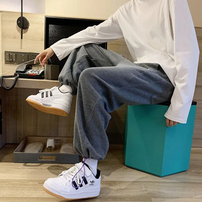 Men's trousers 2021 spring autumn new solid color knitted loose casual sports pants seven-point S-3XL campus youth men clothing
Men's trousers 2021 spring autumn new solid color knitted loose casual sports pants seven-point S-3XL campus youth men clothing