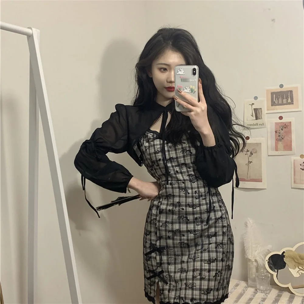 2021 Summer Fashion High Street Women's Dress Hipster Designer Creative Sexy Lace Lattice Printing Hot Sale V-neck Sling Dress
2021 Summer Fashion High Street Women's Dress Hipster Designer Creative Sexy Lace Lattice Printing Hot Sale V-neck Sling Dress