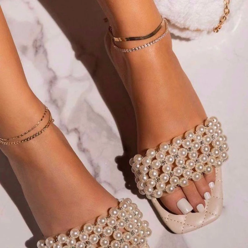 2021 Summer New Pearl Flat Sandals Solid Color Slippers Open Toe Outdoor Women's Shoes Fashion Casual Plus Size 43
2021 Summer New Pearl Flat Sandals Solid Color Slippers Open Toe Outdoor Women's Shoes Fashion Casual Plus Size 43