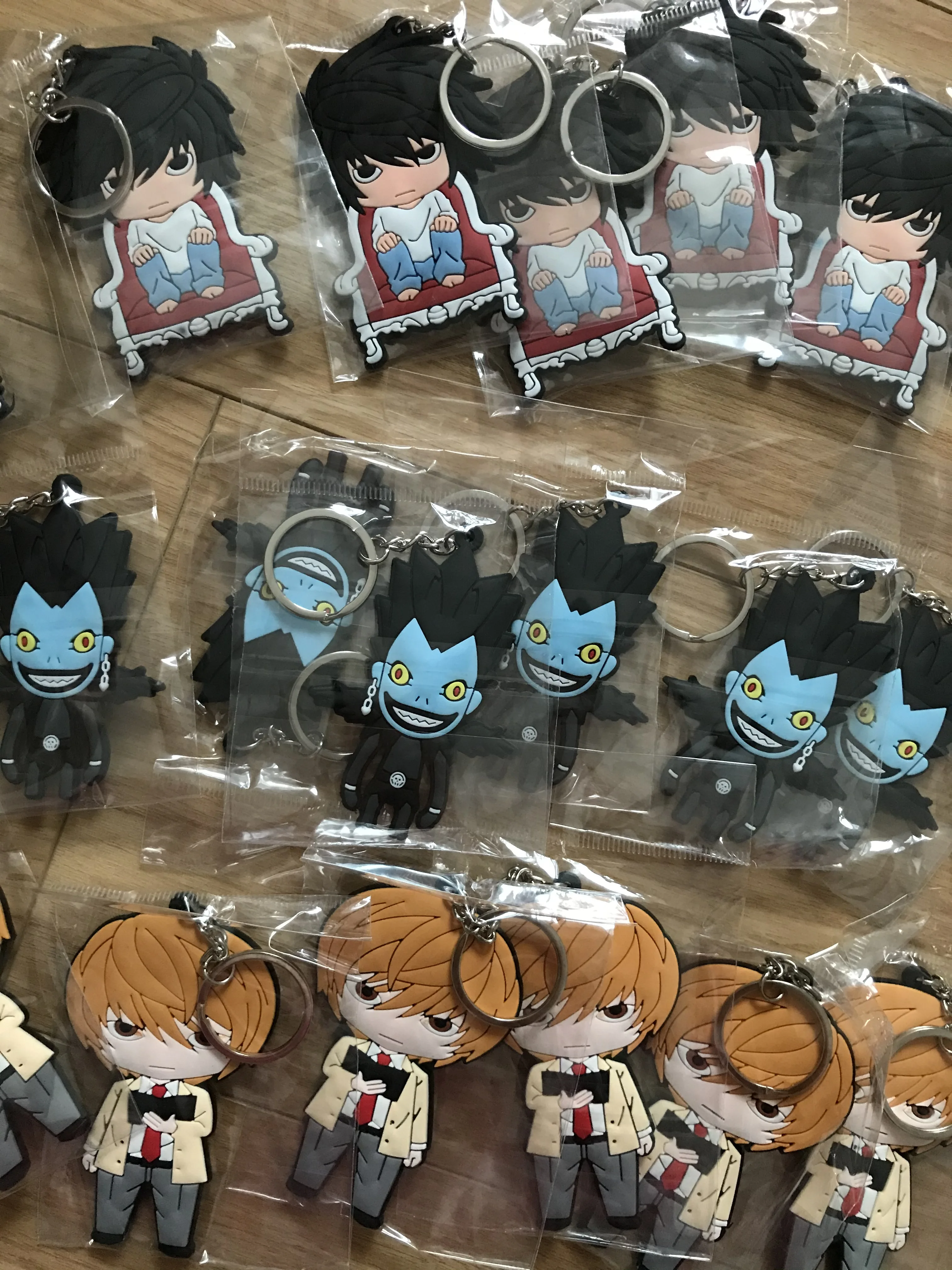 Anime keychain Death note Lawliet plastic Keychains chaveiro Key Chains Kamado Tanjirou Cosplay Pompom Yaiba Keyrings Pendant
Anime keychain Death note Lawliet plastic Keychains chaveiro Key Chains Kamado Tanjirou Cosplay Pompom Yaiba Keyrings Pendant
