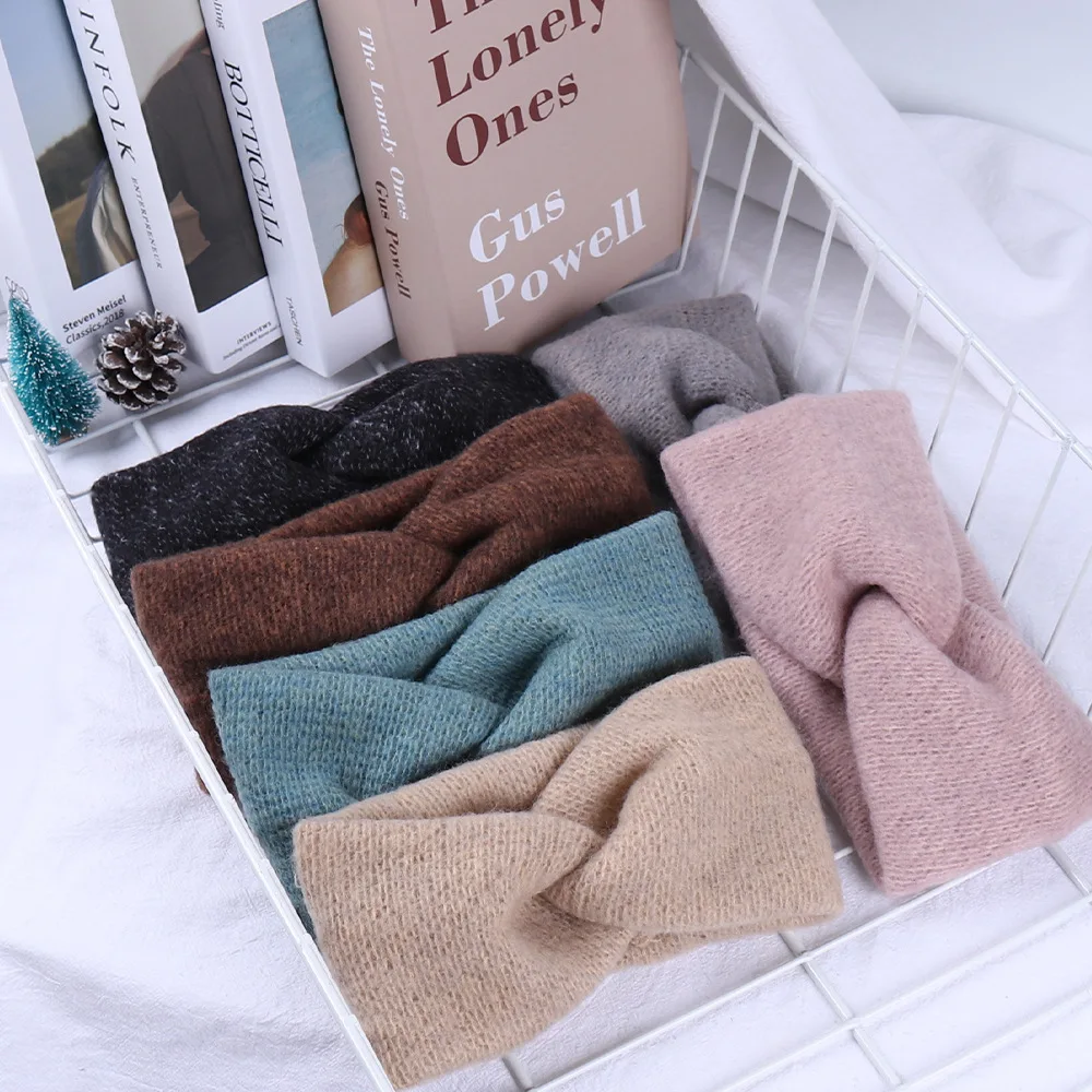 2021 Woolen Cross Cross Top Knot Elastic Hair Bands for Women Soft Solid Color Turban Headbands Women Girls Hair Accessories
2021 Woolen Cross Cross Top Knot Elastic Hair Bands for Women Soft Solid Color Turban Headbands Women Girls Hair Accessories