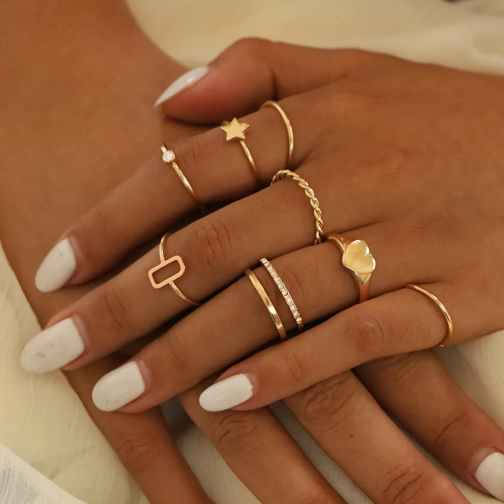 8 Pcs/Set Fashion Simple Zircon Alloy Heart Hollow Rectangle Pattern Star Ring Set for Women Metal Knuckle Ring Party Jewelry
8 Pcs/Set Fashion Simple Zircon Alloy Heart Hollow Rectangle Pattern Star Ring Set for Women Metal Knuckle Ring Party Jewelry
