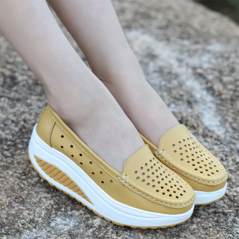 2021 Genuine Leather Women Fashion Sneakers Leather Shoes Rocking Shoes Swing Platform Wedges summer outdoor Shoes
2021 Genuine Leather Women Fashion Sneakers Leather Shoes Rocking Shoes Swing Platform Wedges summer outdoor Shoes