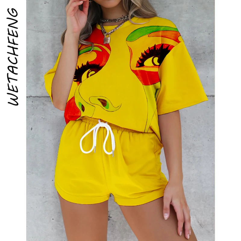 Yelllo Casual Two Piece Sets Summer Print Shorts And Tops Tracksuits Plus Size Women Sportswear Suits 2021 Loungewear Clothing
Yelllo Casual Two Piece Sets Summer Print Shorts And Tops Tracksuits Plus Size Women Sportswear Suits 2021 Loungewear Clothing