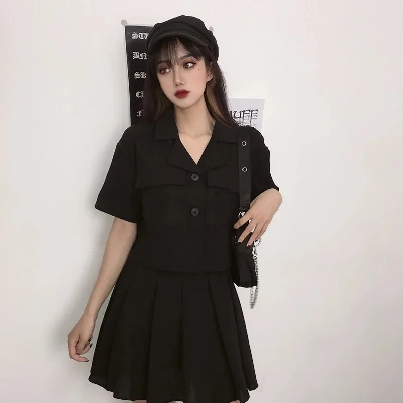 Short Pleated Suits 2 Piece Sets Preppy Style Solid Blazer Jacket & Zipper Skirts Suit For Women Set Feminino Summer
Short Pleated Suits 2 Piece Sets Preppy Style Solid Blazer Jacket & Zipper Skirts Suit For Women Set Feminino Summer
