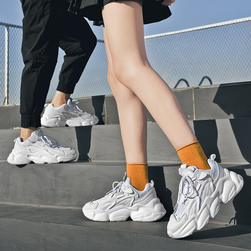 High Quality Men's Running Shoes 2021 Summer Breathable Unisex Sports Shoes Hard-Wearing Brand Couples Sneakers Zapatillas Mujer
High Quality Men's Running Shoes 2021 Summer Breathable Unisex Sports Shoes Hard-Wearing Brand Couples Sneakers Zapatillas Mujer