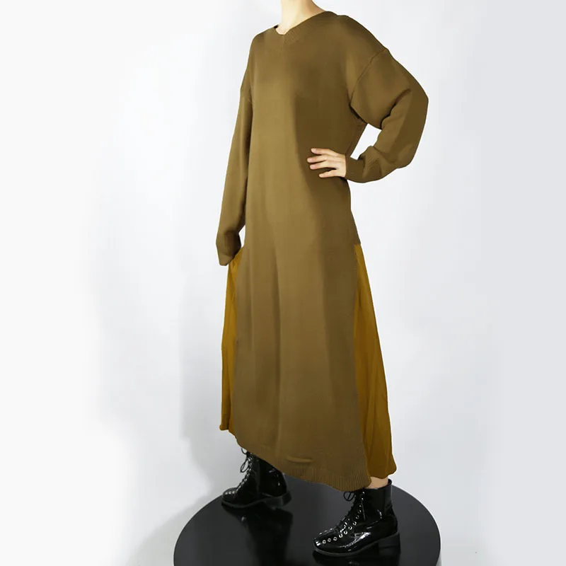 Ladies Dress Autumn And Winter New Style Take The Bottom Of The Individual Pleated Stitching Mature Casual Loose Dress
Ladies Dress Autumn And Winter New Style Take The Bottom Of The Individual Pleated Stitching Mature Casual Loose Dress
