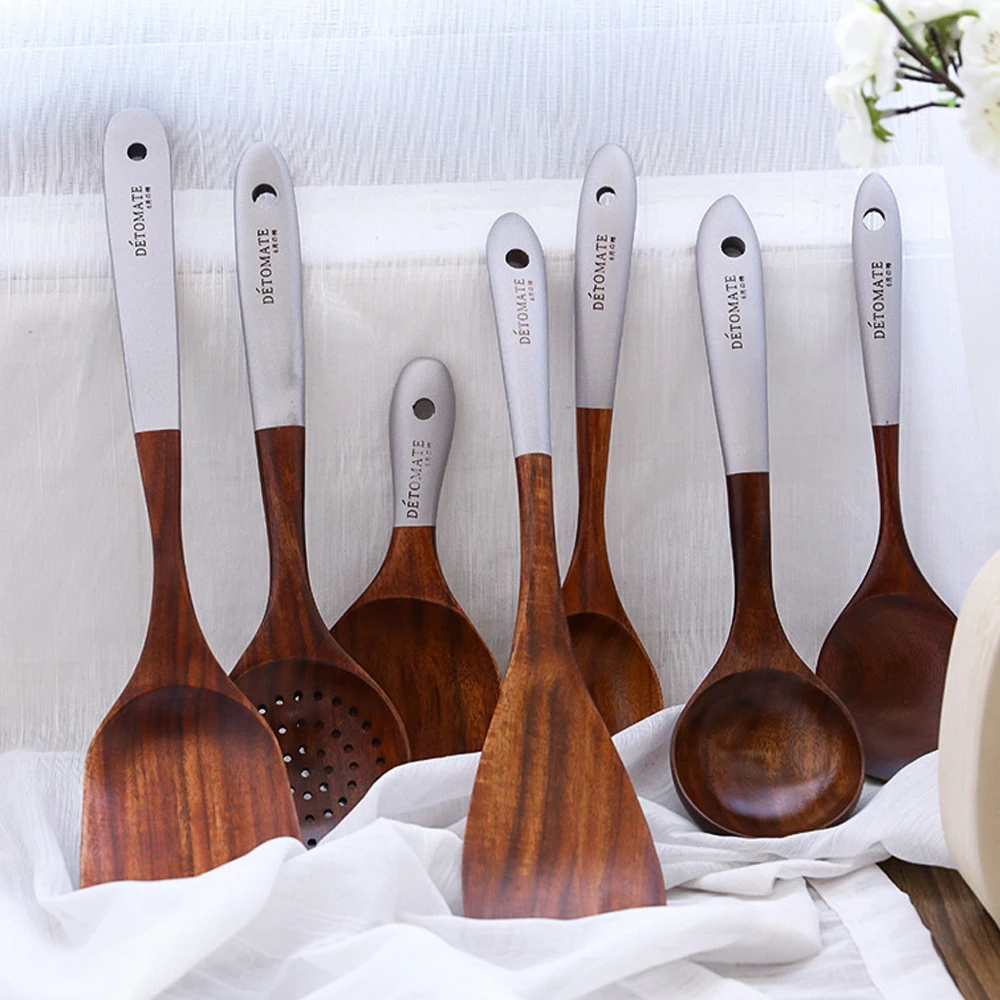 Solid Wood Cooking Tool Simple Eco-friendly Teak lacquer Rice Scoop Environmental Protection Tableware Household Kitchen Supplie 
Solid Wood Cooking Tool Simple Eco-friendly Teak lacquer Rice Scoop Environmental Protection Tableware Household Kitchen Supplie