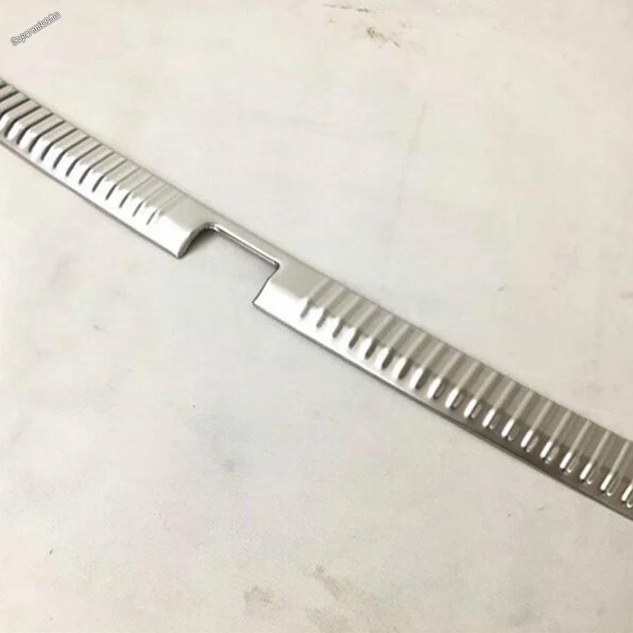 Lapetus Rear Bumper Foot Plate Trunk Door Sill Guard Protector Cover Trim 2 Piece / Set Fit For Toyota Camry 2018 2019 2020 2021
Lapetus Rear Bumper Foot Plate Trunk Door Sill Guard Protector Cover Trim 2 Piece / Set Fit For Toyota Camry 2018 2019 2020 2021