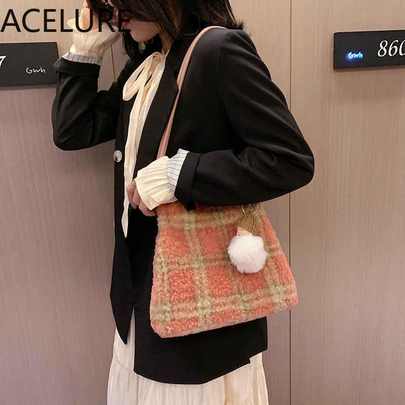 ACELURE Hair Ball Pendant Small Bagss Plaid Woolen Handbags Ladies Large Capacity Messenger Shoulder Bag for Women Wholesale
ACELURE Hair Ball Pendant Small Bagss Plaid Woolen Handbags Ladies Large Capacity Messenger Shoulder Bag for Women Wholesale