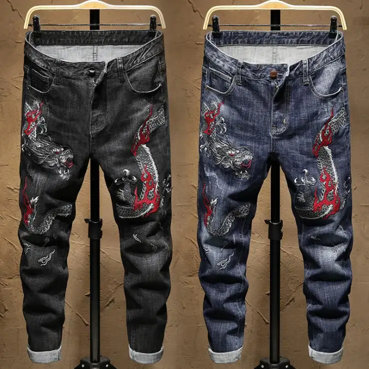 Straight stretch jeans mens embroidered dragon slim trendy pants calça jeans cintura alta Original design new European style
Straight stretch jeans mens embroidered dragon slim trendy pants calça jeans cintura alta Original design new European style