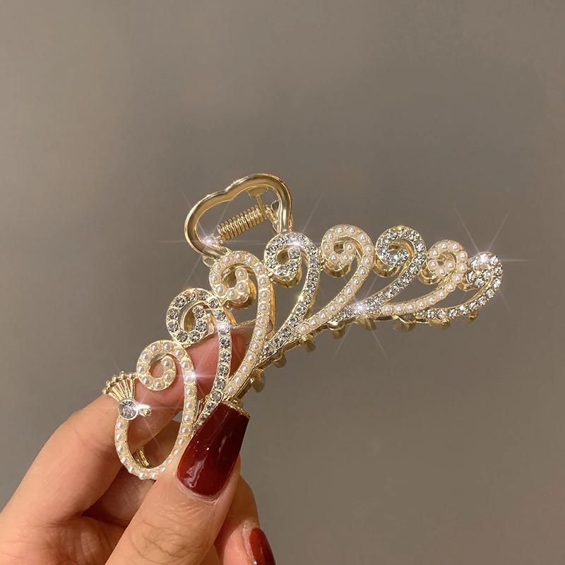 2021 New Elegant Gold Hollow Geometric Metal Hair Claw Vintage Hair Clips For Women Headband Hairpin Hair Crab Hair Accessories
2021 New Elegant Gold Hollow Geometric Metal Hair Claw Vintage Hair Clips For Women Headband Hairpin Hair Crab Hair Accessories