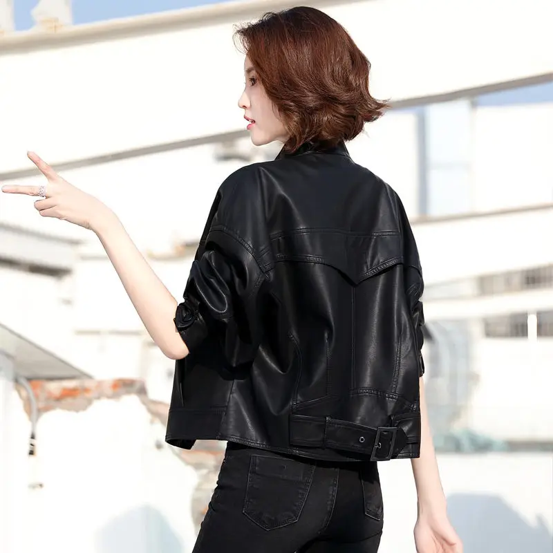 Stand Collar Short Motorcycle Leather Jacket Female 2021 Spring Autumn New Loose Casual Women Black PULeather Outwear aq250
Stand Collar Short Motorcycle Leather Jacket Female 2021 Spring Autumn New Loose Casual Women Black PULeather Outwear aq250