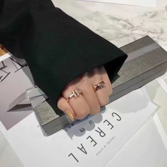 T's Ring Female Ins Non-Fading Adjustable Opening White Shell Diamond-Embedded Couple Couple Rings Birthday Gift Female
T's Ring Female Ins Non-Fading Adjustable Opening White Shell Diamond-Embedded Couple Couple Rings Birthday Gift Female