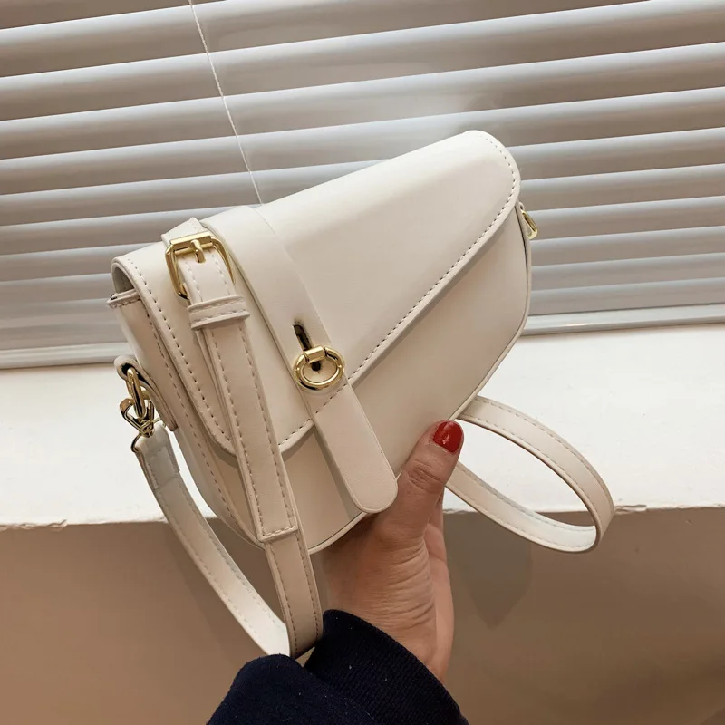 Women's Saddle Bags 2021 New Fashion Solid Color Shoulder Messenger Bags Simple and Versatile Female Bags Designer
Women's Saddle Bags 2021 New Fashion Solid Color Shoulder Messenger Bags Simple and Versatile Female Bags Designer