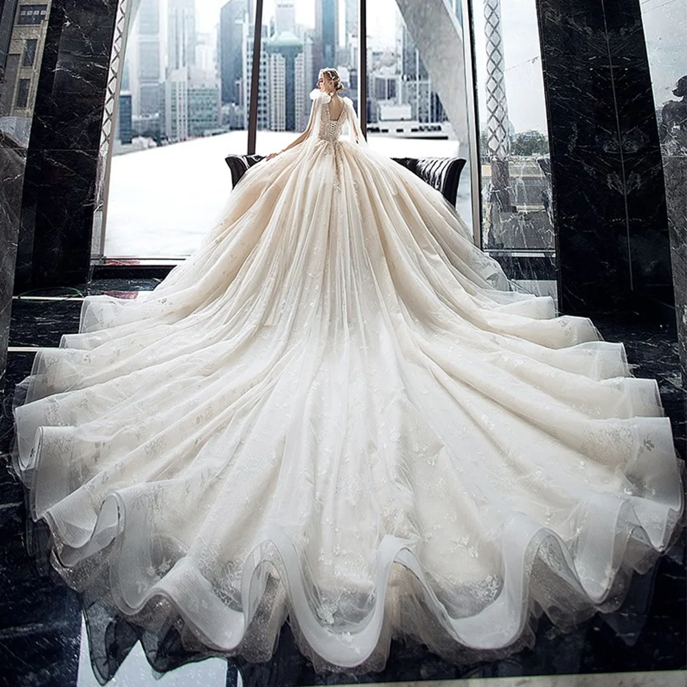 Supper Gorgeous Shiny Crystal Lace Ball Gown Wedding Dress Wih Chapel Train 2020 V-neck Bow Shoulder Princess Bridal Dresses
Supper Gorgeous Shiny Crystal Lace Ball Gown Wedding Dress Wih Chapel Train 2020 V-neck Bow Shoulder Princess Bridal Dresses