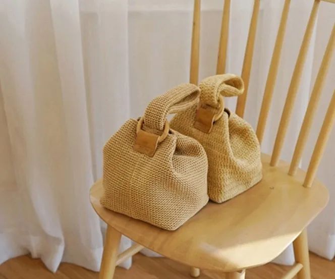 Summer Women Totes bag Ring buckle cute woven basket hand bag small square bag straw bag Handbags Bolso de playa femenino purses
Summer Women Totes bag Ring buckle cute woven basket hand bag small square bag straw bag Handbags Bolso de playa femenino purses