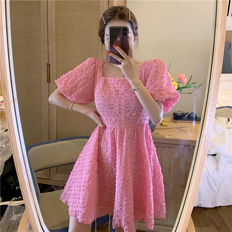 Платье женское летнее с квадратным рукавом и открытой спиной, 2 цвета
Платье женское летнее с квадратным рукавом и открытой спиной, 2 цвета