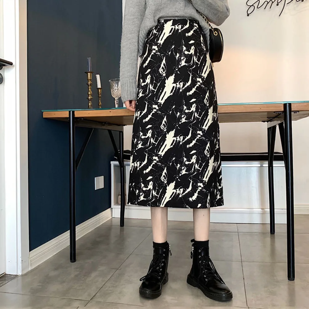 Korea Japan Gothic Black Tie Dye Skirt Women Casual Harajuku Chic Preppy Style Summer HIgh Waist Midi Skirts Trend New Goth
Korea Japan Gothic Black Tie Dye Skirt Women Casual Harajuku Chic Preppy Style Summer HIgh Waist Midi Skirts Trend New Goth