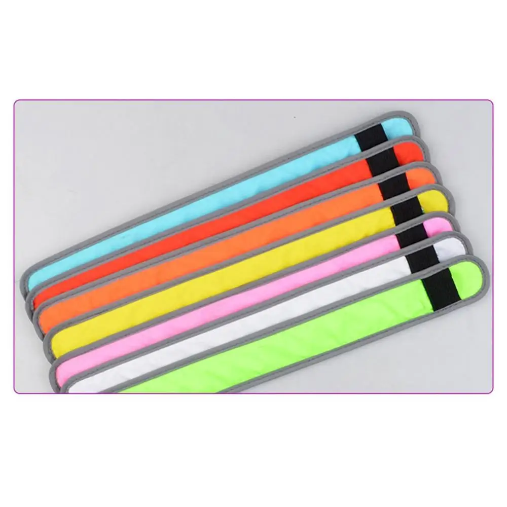 Suitable For Night Running Riding Equipment Reflective Exquisite Luminous Bracelet Party Accessories
Suitable For Night Running Riding Equipment Reflective Exquisite Luminous Bracelet Party Accessories