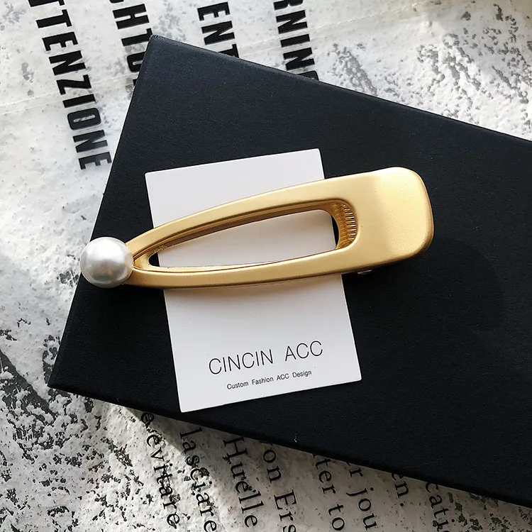 GANXIN Matte Metal Pearls Hair Clip Claws Tiktak Hair Accessories For Women Korean Gold Silver Color Barrette Hairpins Pins Boho
GANXIN Matte Metal Pearls Hair Clip Claws Tiktak Hair Accessories For Women Korean Gold Silver Color Barrette Hairpins Pins Boho