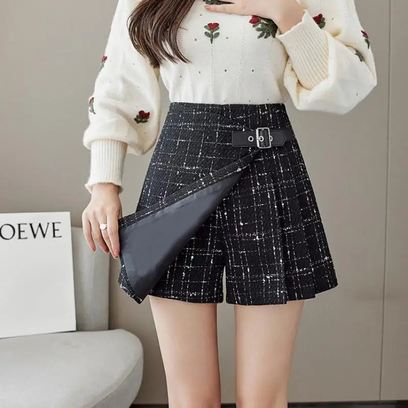 Irregular High Waist Tweed Shorts Skirts Women Fake Two Spring Winter New Slim Wide Leg Shorts Women Plaid Office Lady Shorts
Irregular High Waist Tweed Shorts Skirts Women Fake Two Spring Winter New Slim Wide Leg Shorts Women Plaid Office Lady Shorts